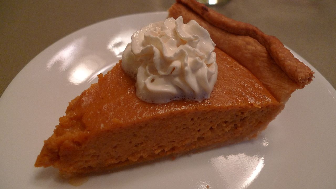 1280px-slice_of_pumpkin_pie_with_whipped_cream